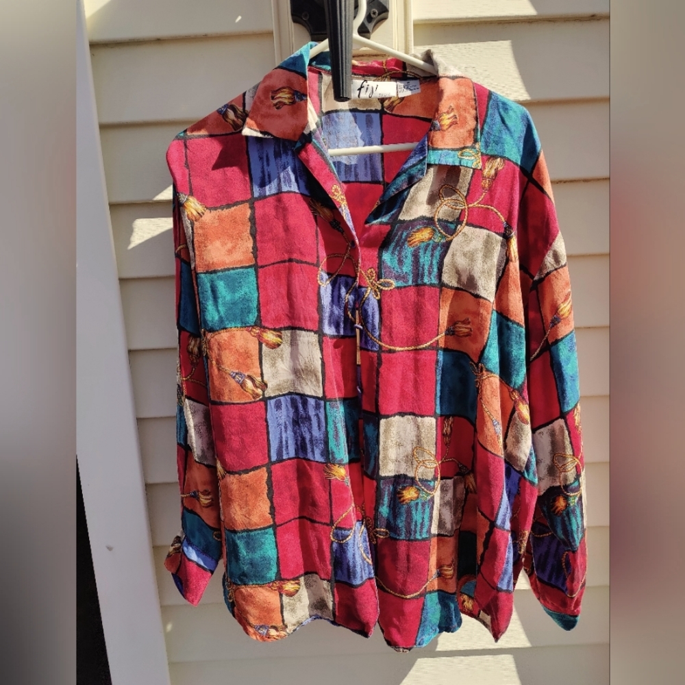 Figi sport  vintage 100% silk multi color shirt women's shirt